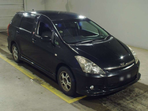 2004 Toyota Wish ZNE14G[2]