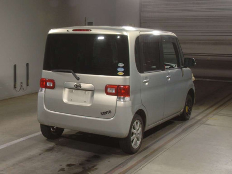 2010 Daihatsu Tanto L375S[1]