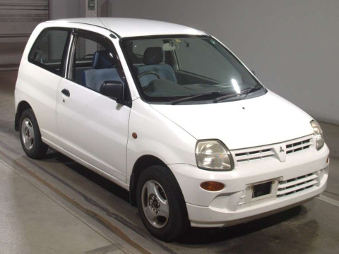 2001 Mitsubishi Minica H47V[2]