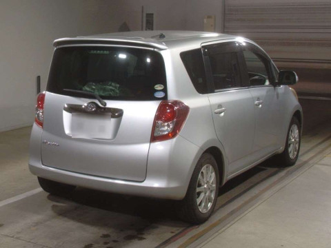 2009 Toyota Ractis NCP100[1]