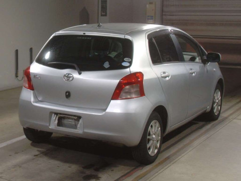 2006 Toyota Vitz SCP90[1]