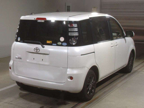 2007 Toyota Sienta NCP81G[1]