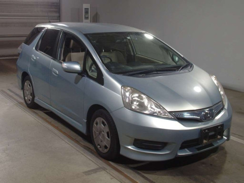 2012 Honda Fit Shuttle Hybrid GP2[2]