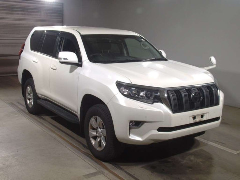 2018 Toyota Land Cruiser Prado GDJ150W[2]