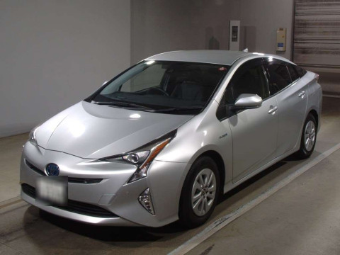 2016 Toyota Prius ZVW50[0]