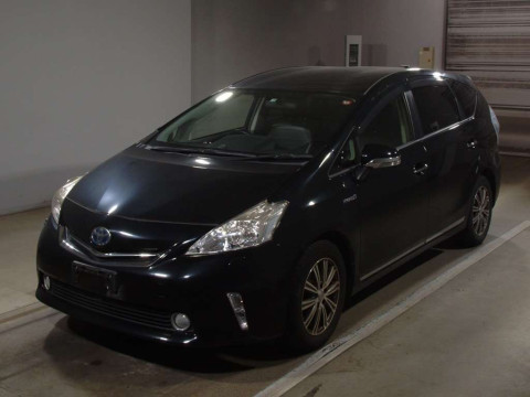 2013 Toyota Prius alpha ZVW41W[0]