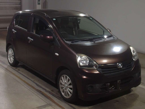 2015 Daihatsu Mira es LA300S[2]