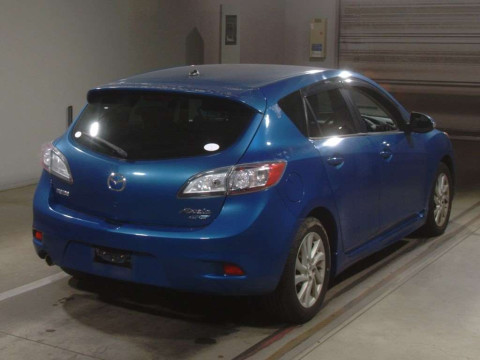 2011 Mazda Axela Sport BLFFW[1]