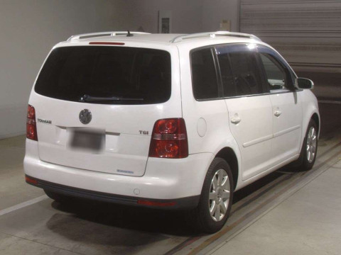 2009 Volkswagen Golf Touran 1TBMY[1]