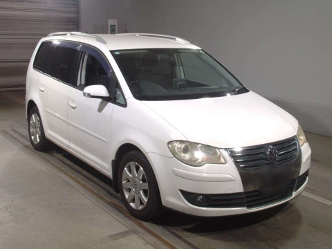 2009 Volkswagen Golf Touran 1TBMY[2]