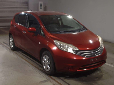 2013 Nissan Note E12[2]