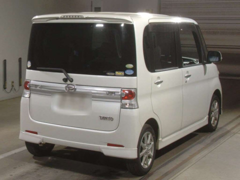 2010 Daihatsu Tanto L375S[1]