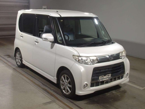 2010 Daihatsu Tanto L375S[2]