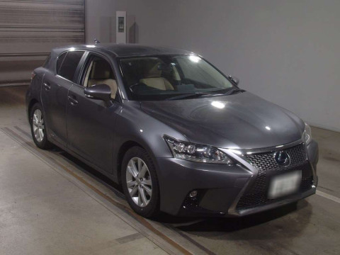 2014 Lexus CT ZWA10[2]