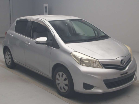 2012 Toyota Vitz KSP130[2]