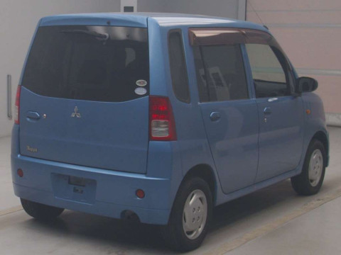 2010 Mitsubishi Toppo H82A[1]