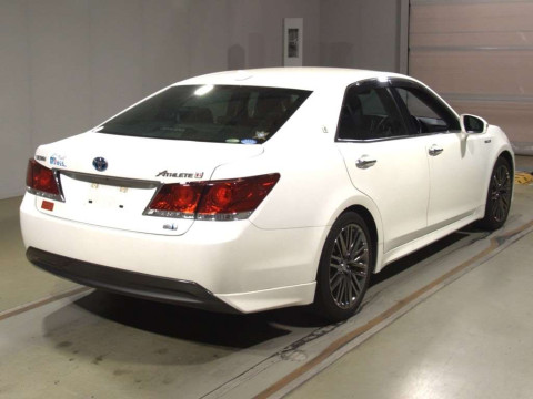 2015 Toyota Crown Hybrid AWS210[1]