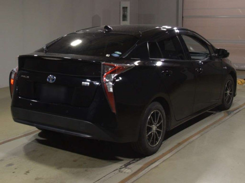 2018 Toyota Prius ZVW50[1]