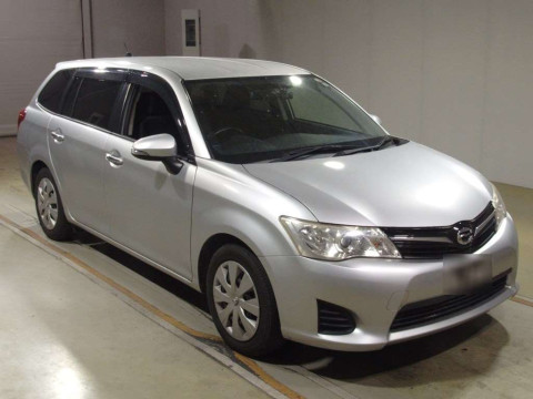 2013 Toyota Corolla Fielder ZRE162G[2]