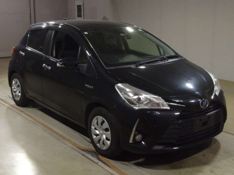 2019 Toyota Vitz NHP130[2]