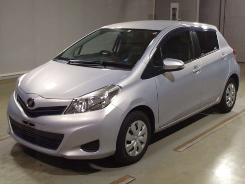 2014 Toyota Vitz NSP130[0]