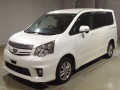 2013 Toyota Noah