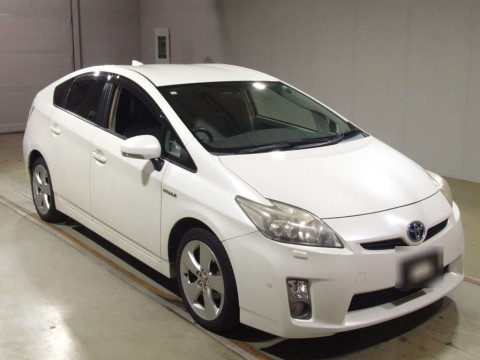 2010 Toyota Prius ZVW30[2]