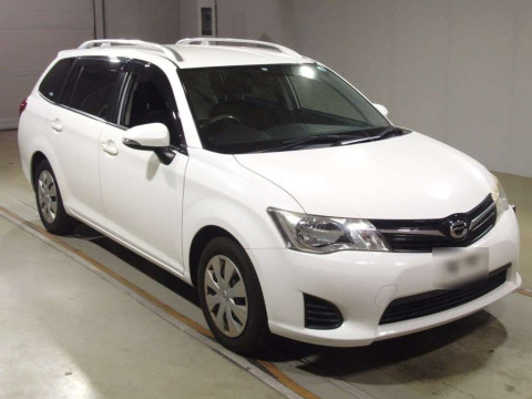 2013 Toyota Corolla Fielder NZE161G[2]