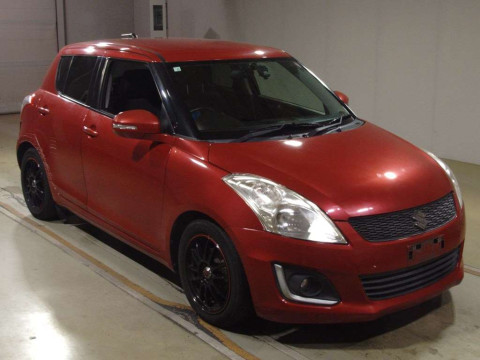 2014 Suzuki Swift ZC72S[2]