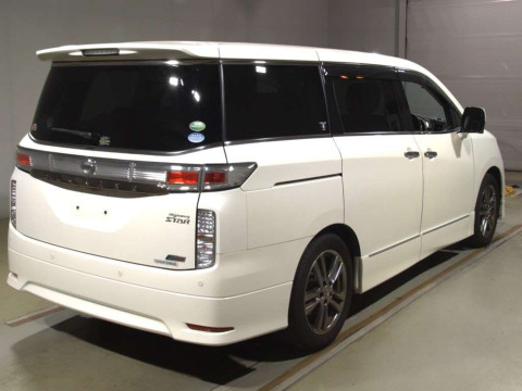 2013 Nissan Elgrand PE52[1]