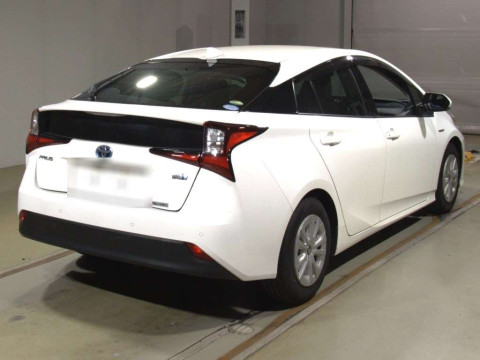 2019 Toyota Prius ZVW51[1]