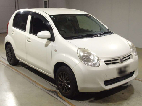 2012 Toyota Passo KGC30[2]