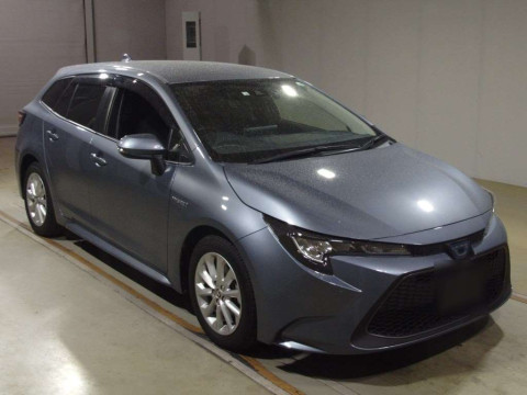 2020 Toyota Corolla Touring Wagon ZWE211W[2]