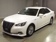 2016 Toyota Crown Hybrid