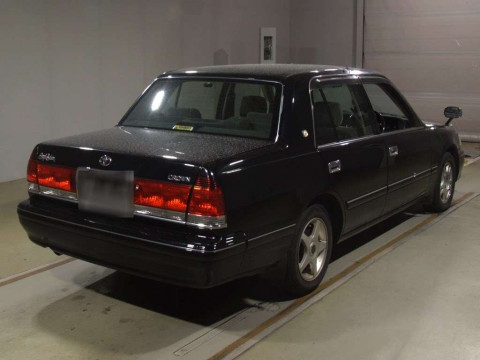 2002 Toyota Crown Sedan GXS10[1]