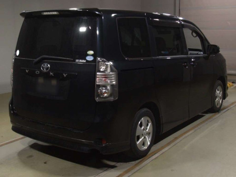 2010 Toyota Voxy ZRR70G[1]