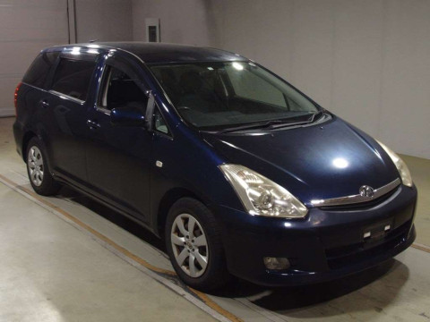 2006 Toyota Wish ZNE10G[2]