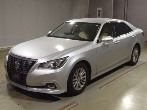 2016 Toyota Crown GRS210[0]