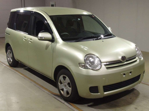 2009 Toyota Sienta NCP81G[2]