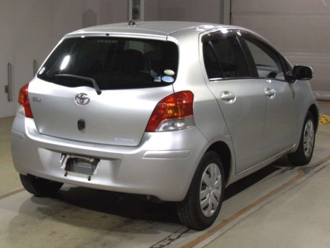 2008 Toyota Vitz SCP90[1]