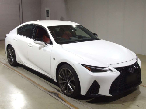 2022 Lexus IS AVE30[2]