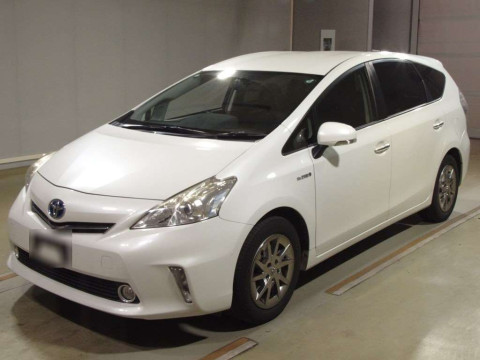 2015 Toyota Prius alpha ZVW41W[0]