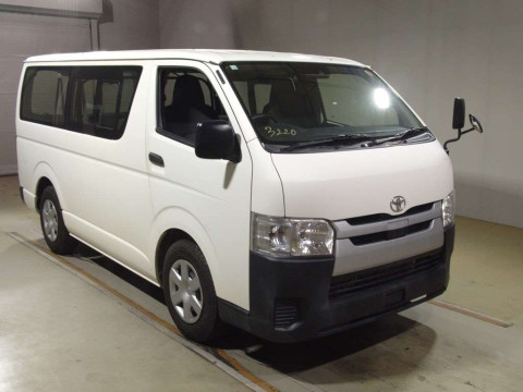 2018 Toyota Hiace Van GDH201V[2]