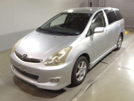 2005 Toyota Wish