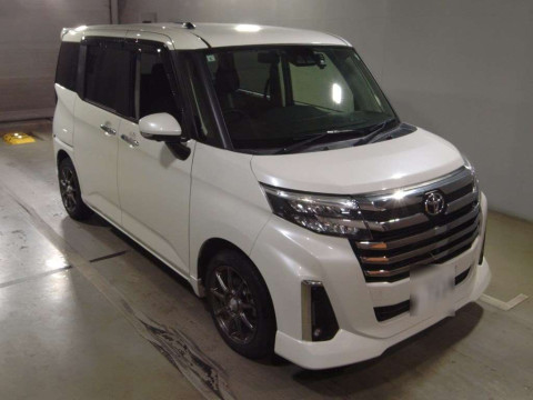 2021 Toyota Roomy M900A[2]