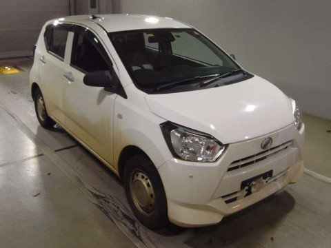 2021 Daihatsu Mira es LA360S[2]