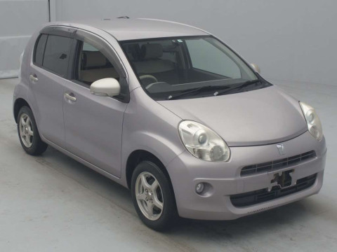 2010 Toyota Passo KGC35[2]