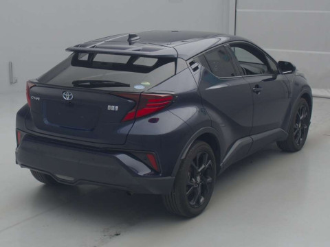 2021 Toyota C-HR ZYX11[1]