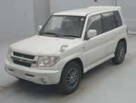 2005 Mitsubishi Pajero iO