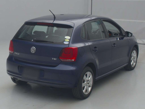 2011 Volkswagen Polo 6RCBZ[1]